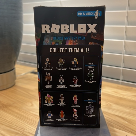 🆕ROBLOX deluxe mystery pack.Series 1.Star Sorority: Rosalia the Spider Sorcerer - Picture 2 of 2